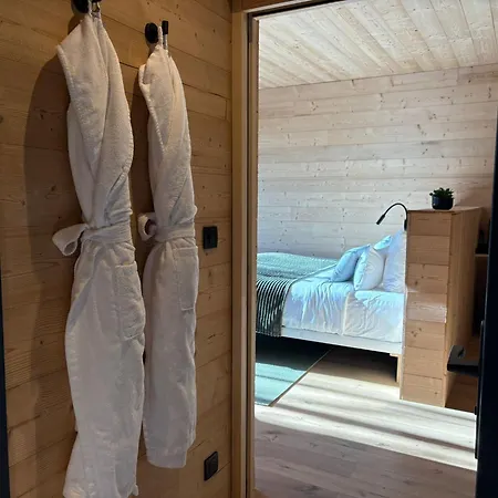 Chateau De Villars, Chambres, Avec *