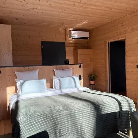 Chateau De Villars, Chambres, Avec Hotel *