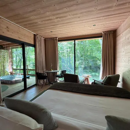Chateau De Villars, Chambres, Avec *
